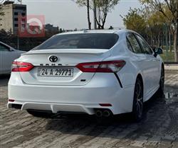 تۆیۆتا کامری